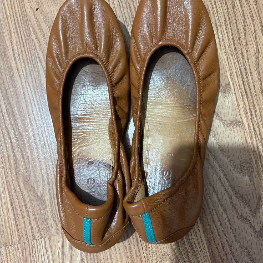 Chestnut Tieks
